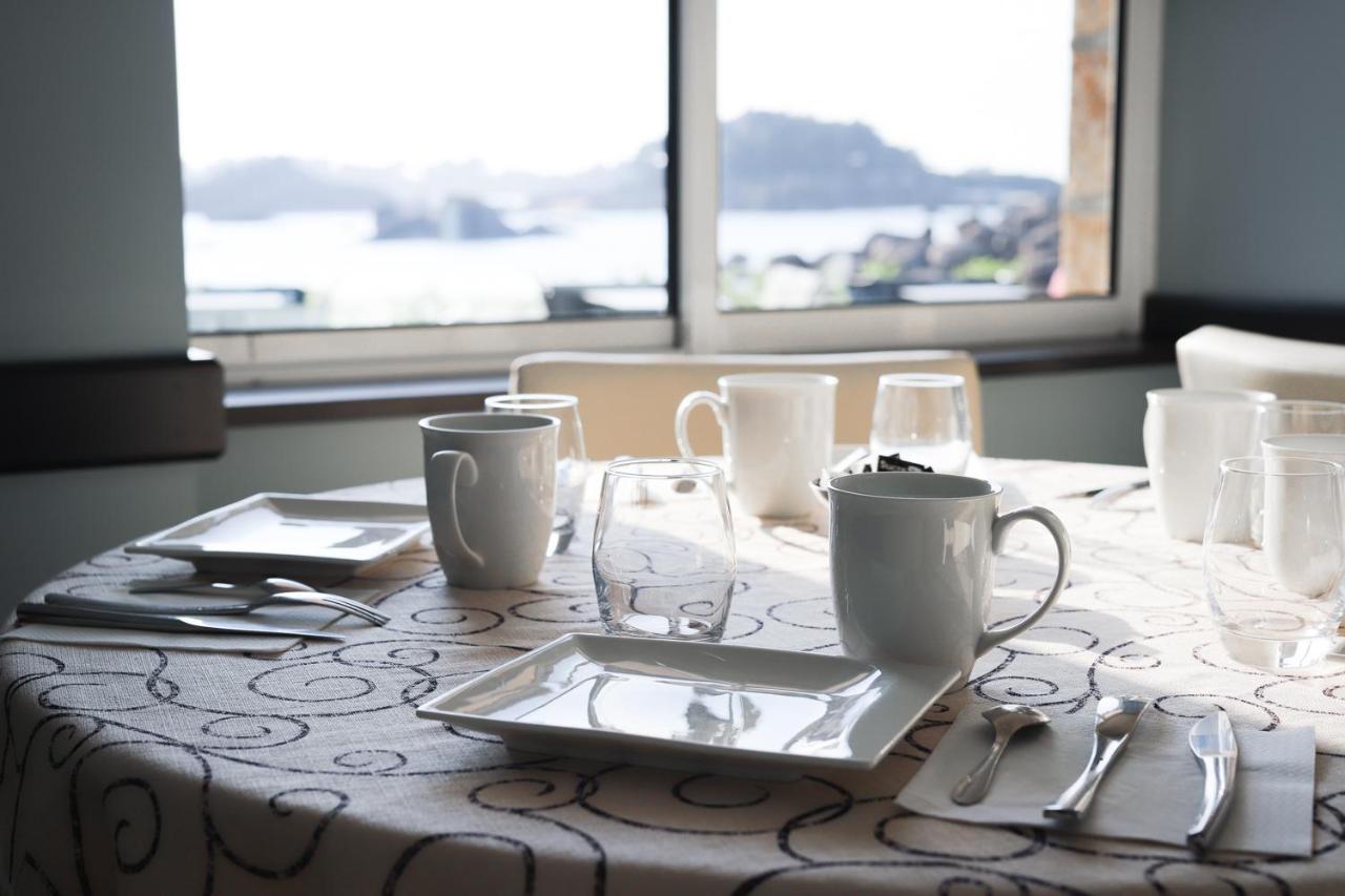 Logis Hotel Saint Guirec Et De La Plage Perros-Guirec Εξωτερικό φωτογραφία